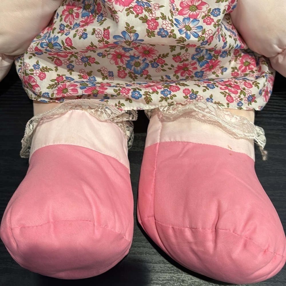 Vintage 1987 Dolly Mine Floral Rag Doll with Pink Outfit - Picture 3 of 6